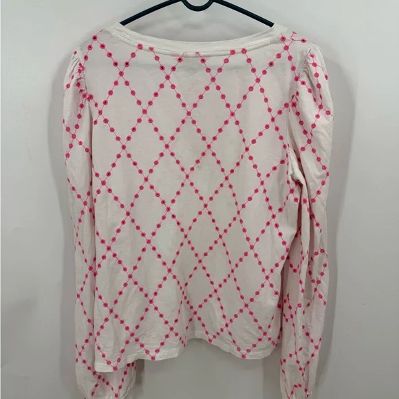White Long Sleeve Top with Pink Diamond Dot Pattern - Picture 2 of 10
